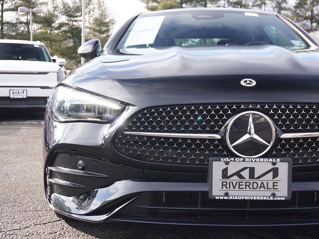 Used 2024 Mercedes-Benz CLE 300 4MATIC Coupe image 14
