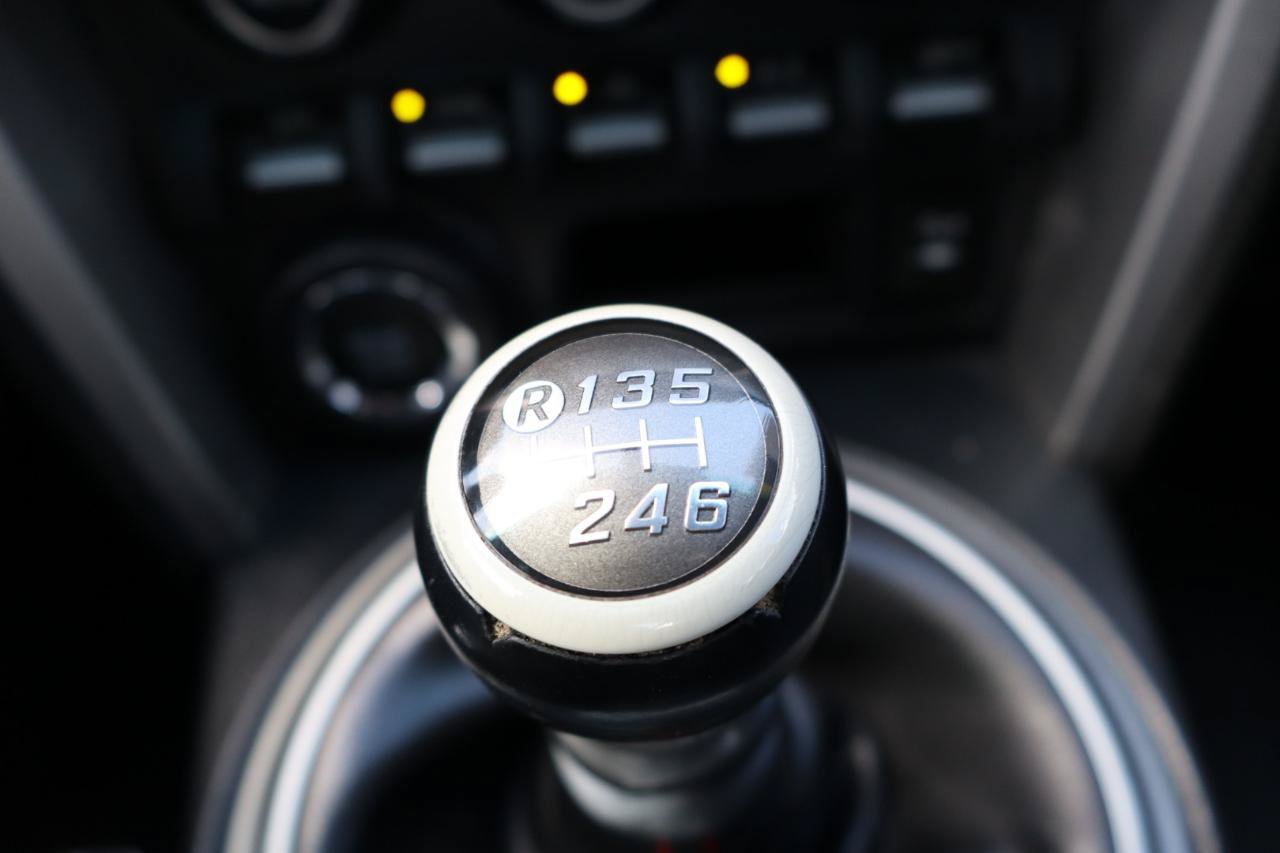 Used 2014 Subaru BRZ Limited w/ Popular Package #2B RWD image 19