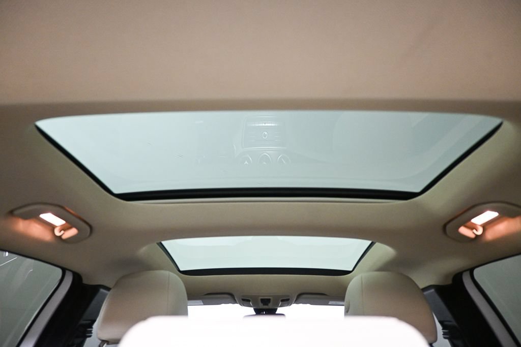 Certified 2020 Mercedes-Benz GLA 250 4MATIC image 21