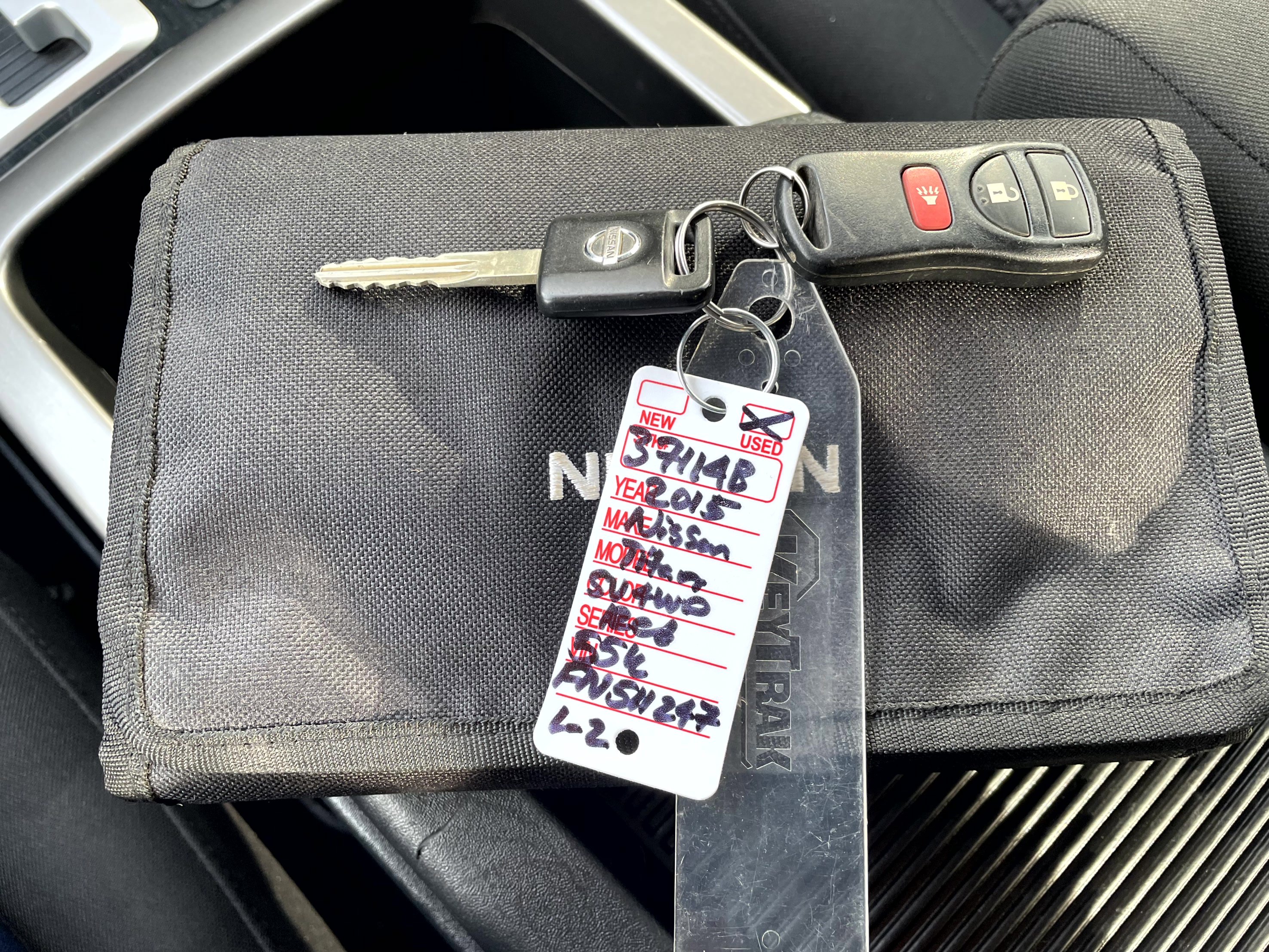 Used 2015 Nissan Titan SV w/ SV Value Truck Package image 22