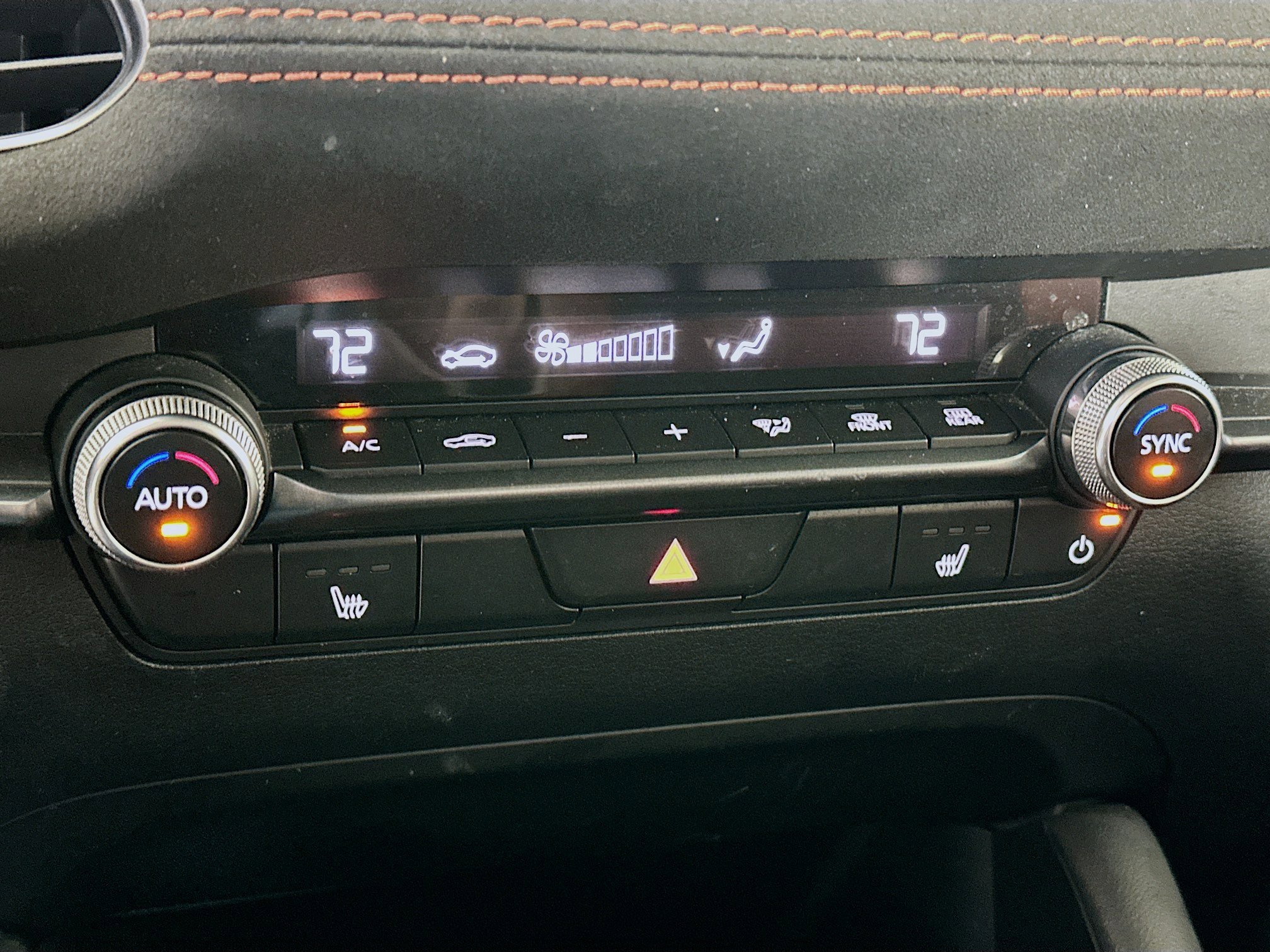 Used 2024 MAZDA MAZDA3 s image 22