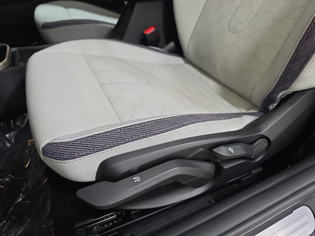 Used 2026 MINI Cooper Convertible FWD image 28
