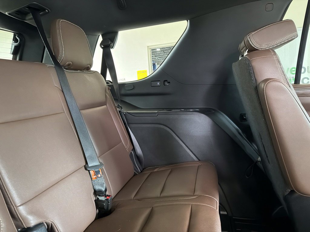 Used 2022 Chevrolet Tahoe High Country RWD image 30