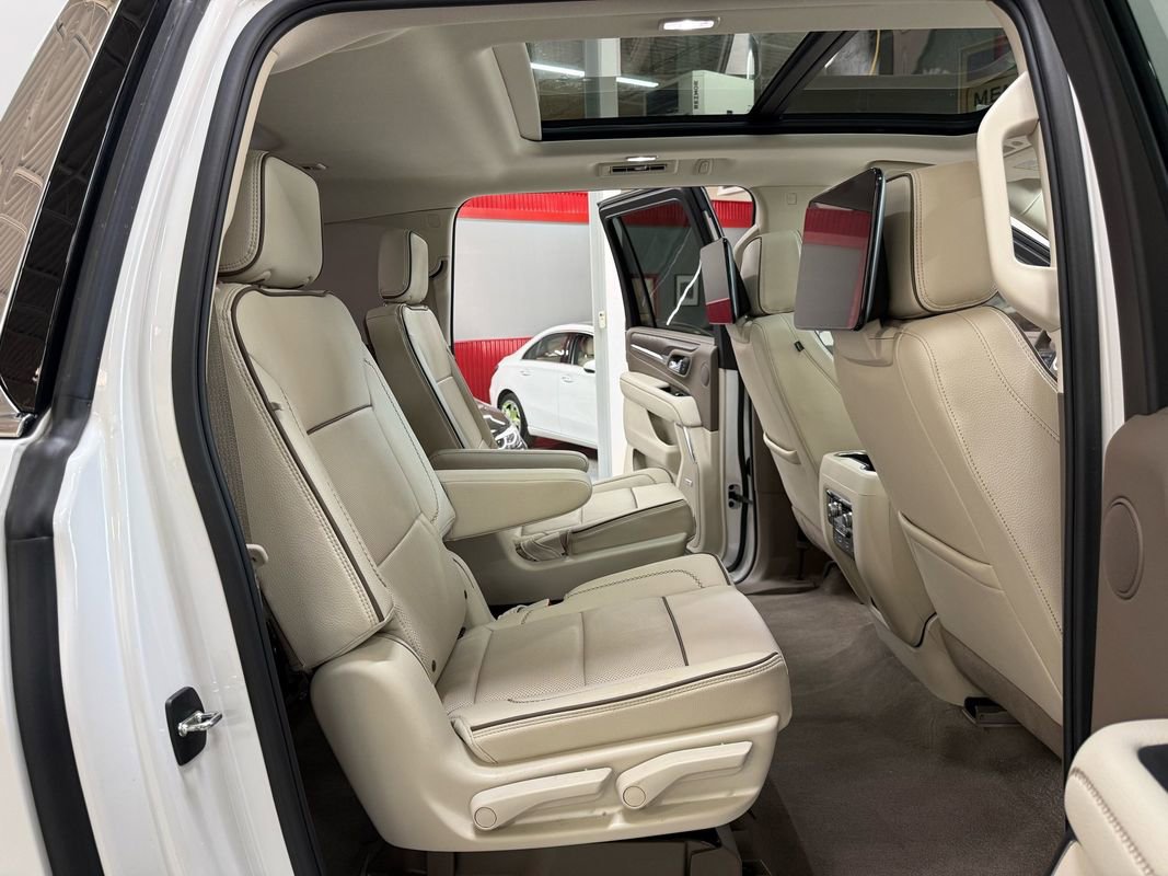 Used 2024 GMC Yukon XL Denali w/ Advanced Technology Package image 25