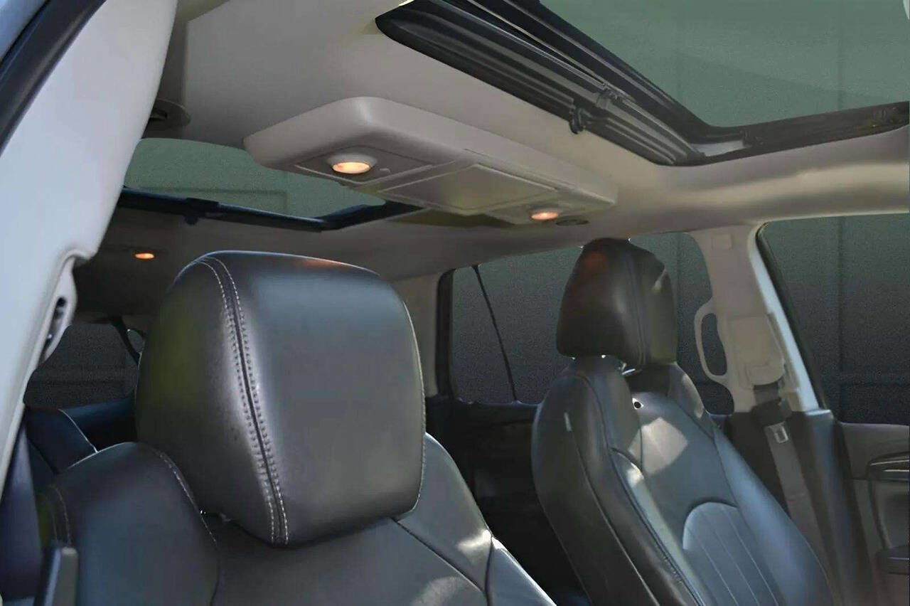 Used 2014 Buick Enclave Premium w/ Trailering Provision Package image 32