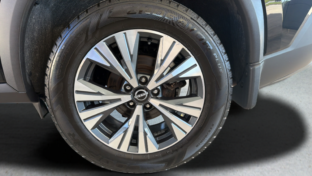 Certified 2023 Nissan Rogue SV AWD/4WD image 10