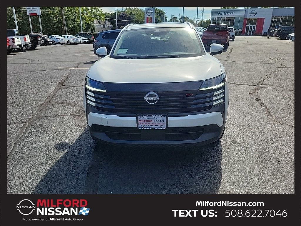 Used 2025 Nissan Kicks SR w/ SR Premium Package image 7