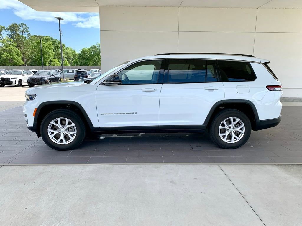 Used 2022 Jeep Grand Cherokee L Limited AWD/4WD image 9