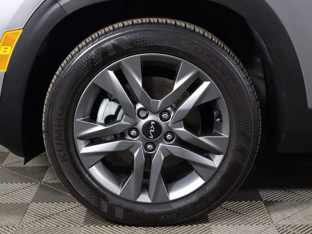 Used 2023 Kia Seltos S w/ Navigation Package AWD/4WD image 21