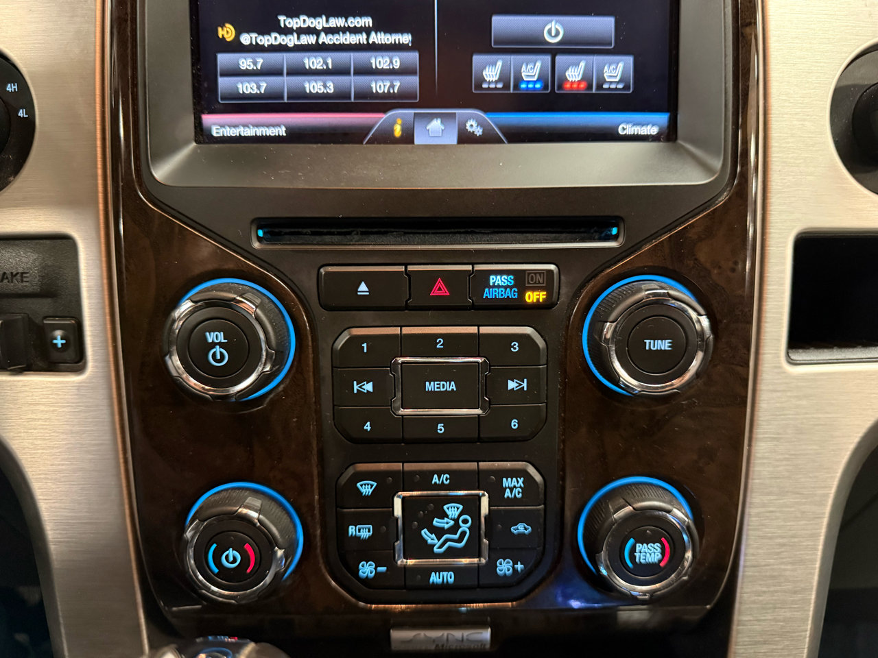 Used 2014 Ford F150 Platinum image 21