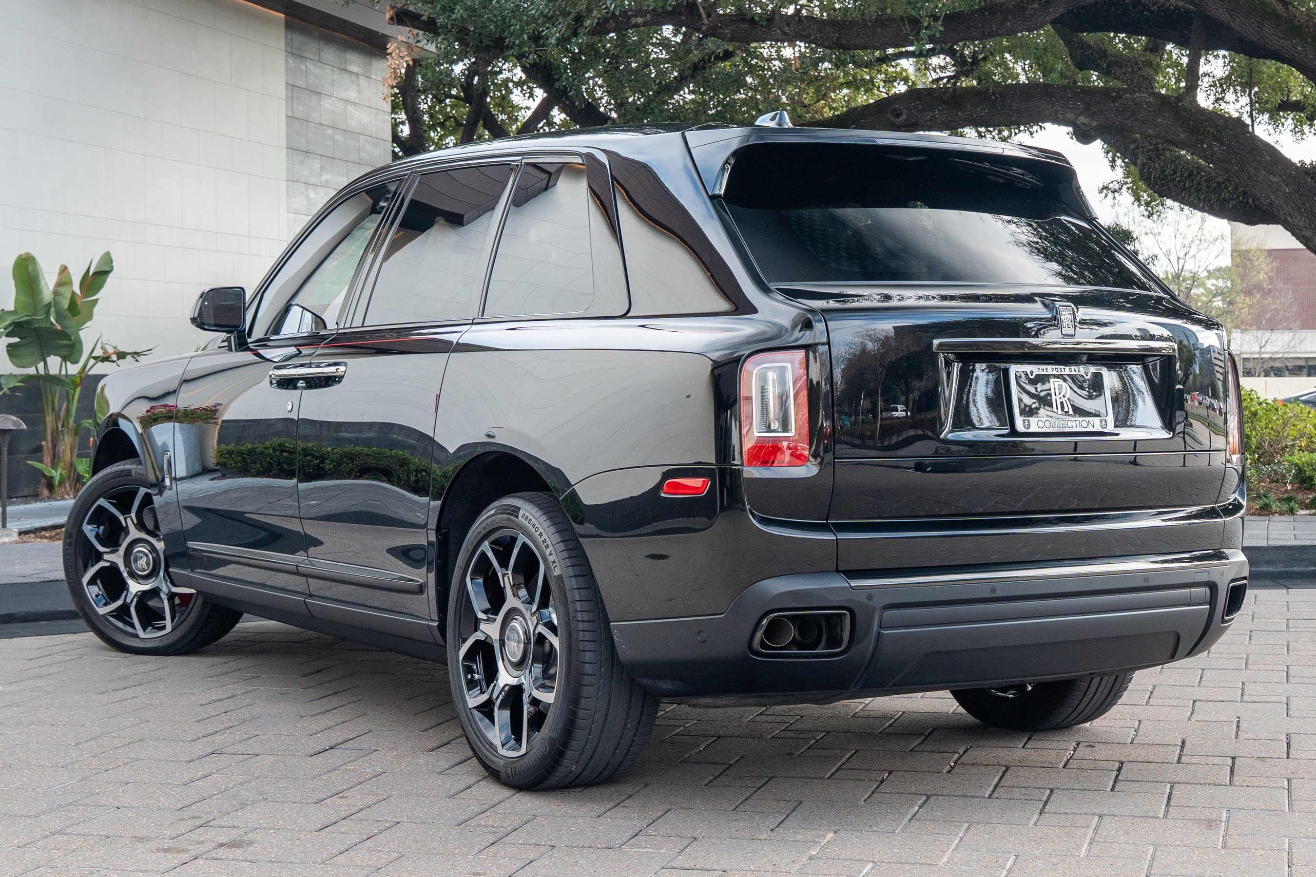 Certified 2024 Rolls-Royce Cullinan Black Badge image 58