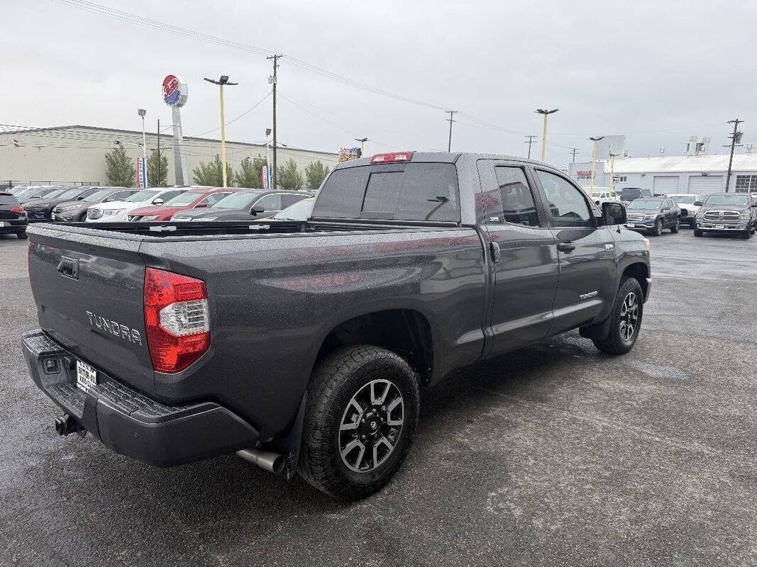 Used 2017 Toyota Tundra SR5 w/ TRD Off Road Package AWD/4WD image 5