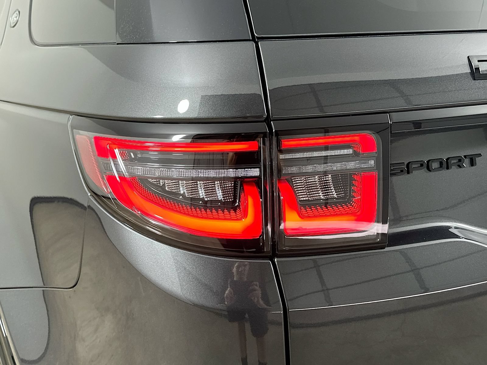 New 2026 Land Rover Discovery Sport Landmark AWD/4WD image 13