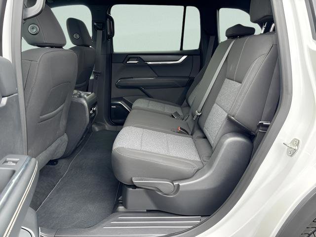 New 2025 GMC Acadia Elevation image 24