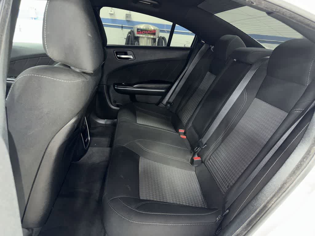 Used 2018 Dodge Charger GT image 17
