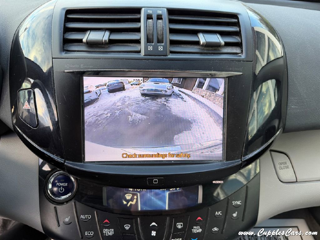 Used 2014 Toyota RAV4 EV image 25