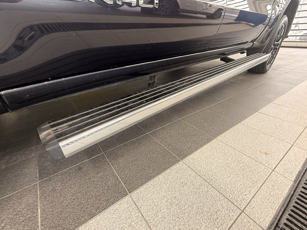 Used 2022 GMC Sierra 1500 Denali image 44