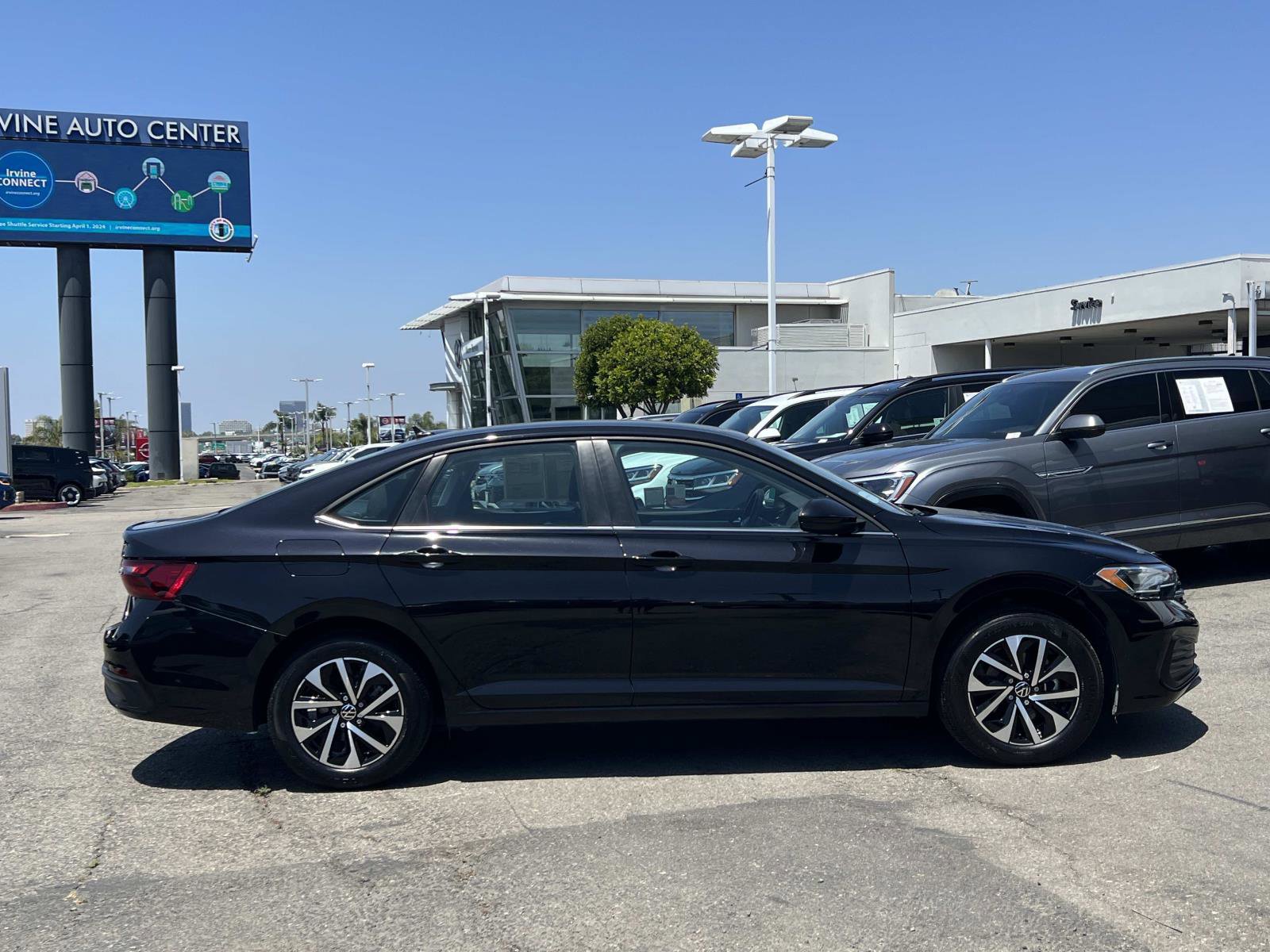 Certified 2024 Volkswagen Jetta S FWD image 24