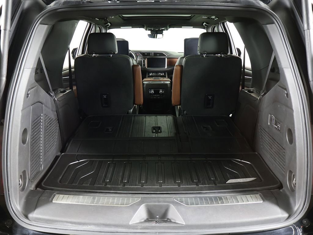 Used 2023 GMC Yukon Denali Ultimate w/ LPO, Floor Liner Package image 28