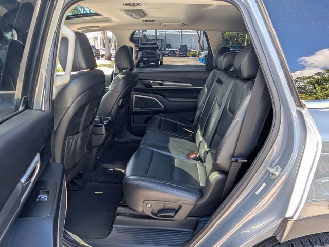 Used 2020 Kia Telluride S w/ S 8 Passenger Seating Package image 10