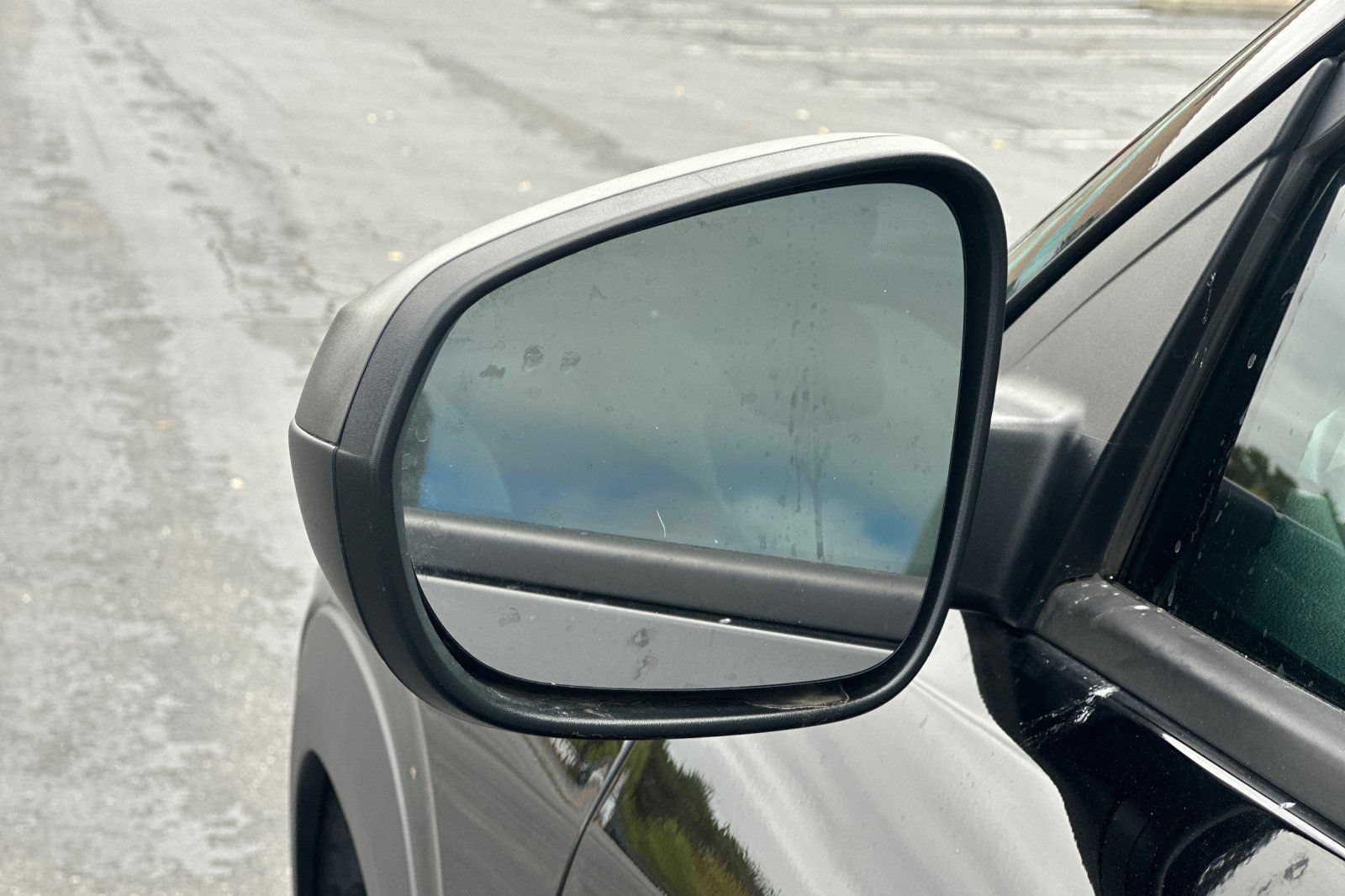 Used 2024 Chevrolet Trax LS FWD image 49