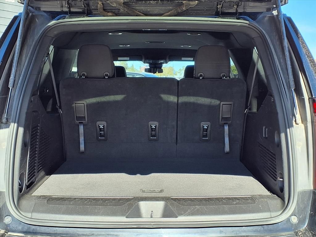 Used 2024 GMC Yukon XL SLE image 18