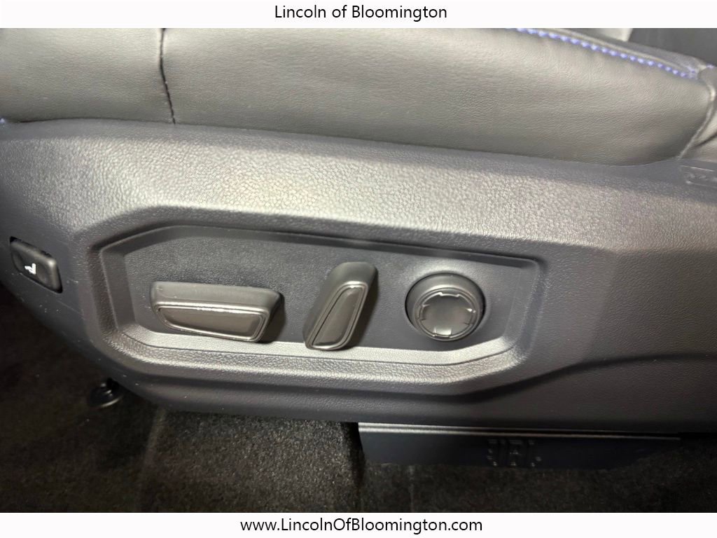 Used 2025 Toyota Tundra Platinum image 37