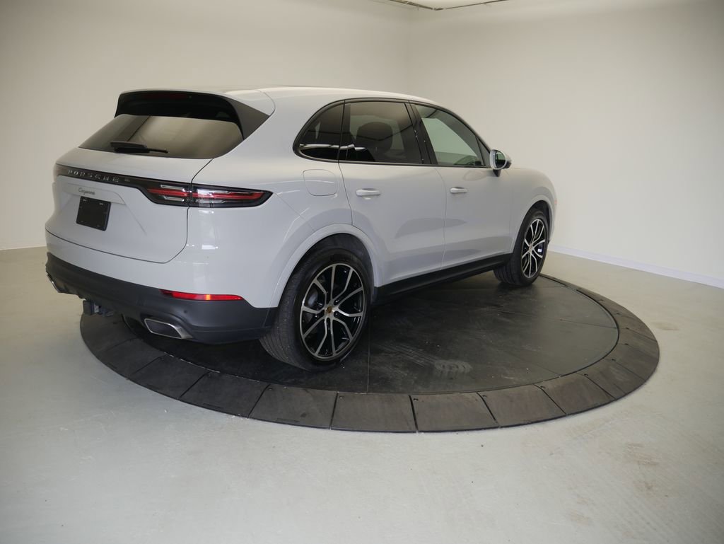 Certified 2023 Porsche Cayenne AWD/4WD image 7