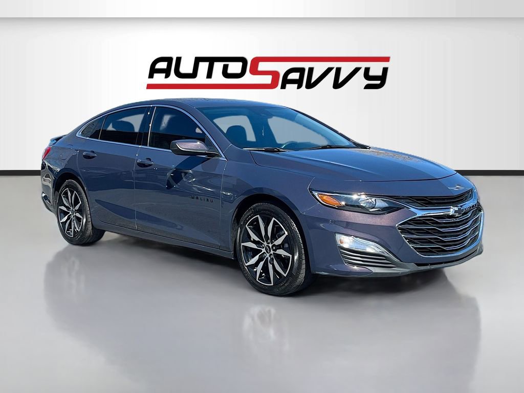 Used 2025 Chevrolet Malibu RS image 1