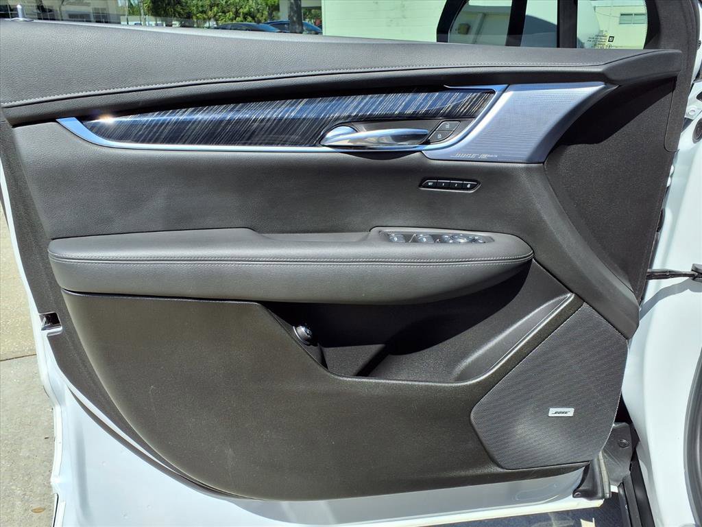 Certified 2024 Cadillac XT6 Premium Luxury FWD image 21