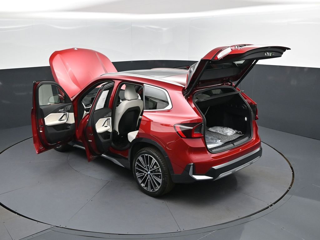 New 2026 BMW X1 xDrive28i w/ Technology Package image 2