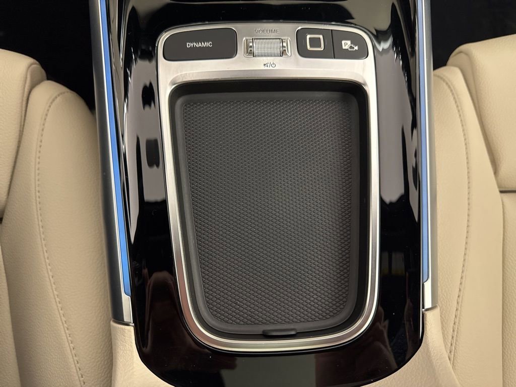 Used 2025 Mercedes-Benz EQB 300 4MATIC w/ Driver Assistance Package image 31