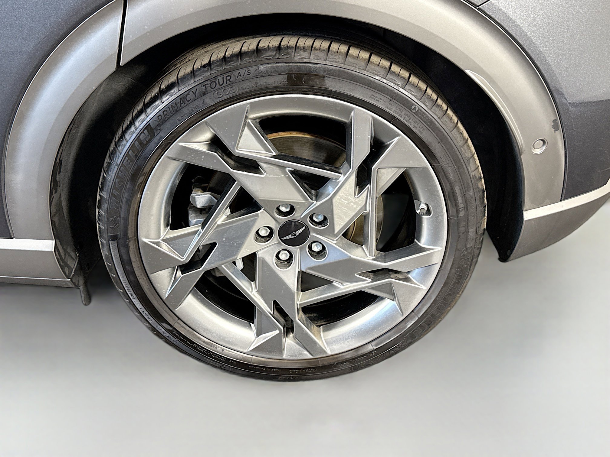 Used 2023 Genesis GV60 Performance image 37