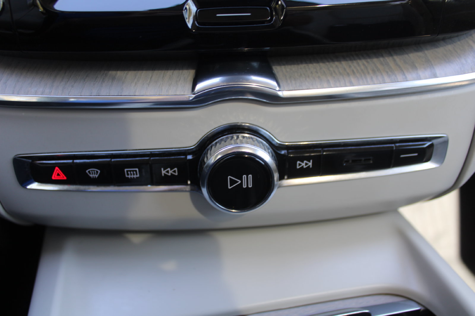 Used 2021 Volvo XC60 T5 Inscription w/ Advanced Package AWD/4WD image 41