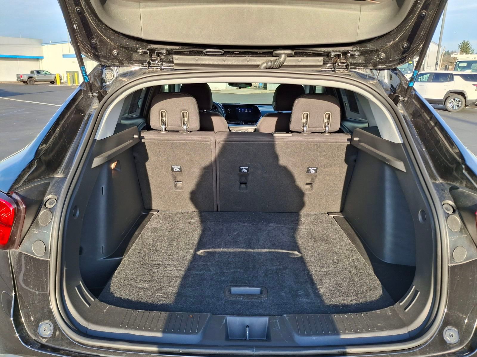 Certified 2025 Chevrolet Trax LS image 19