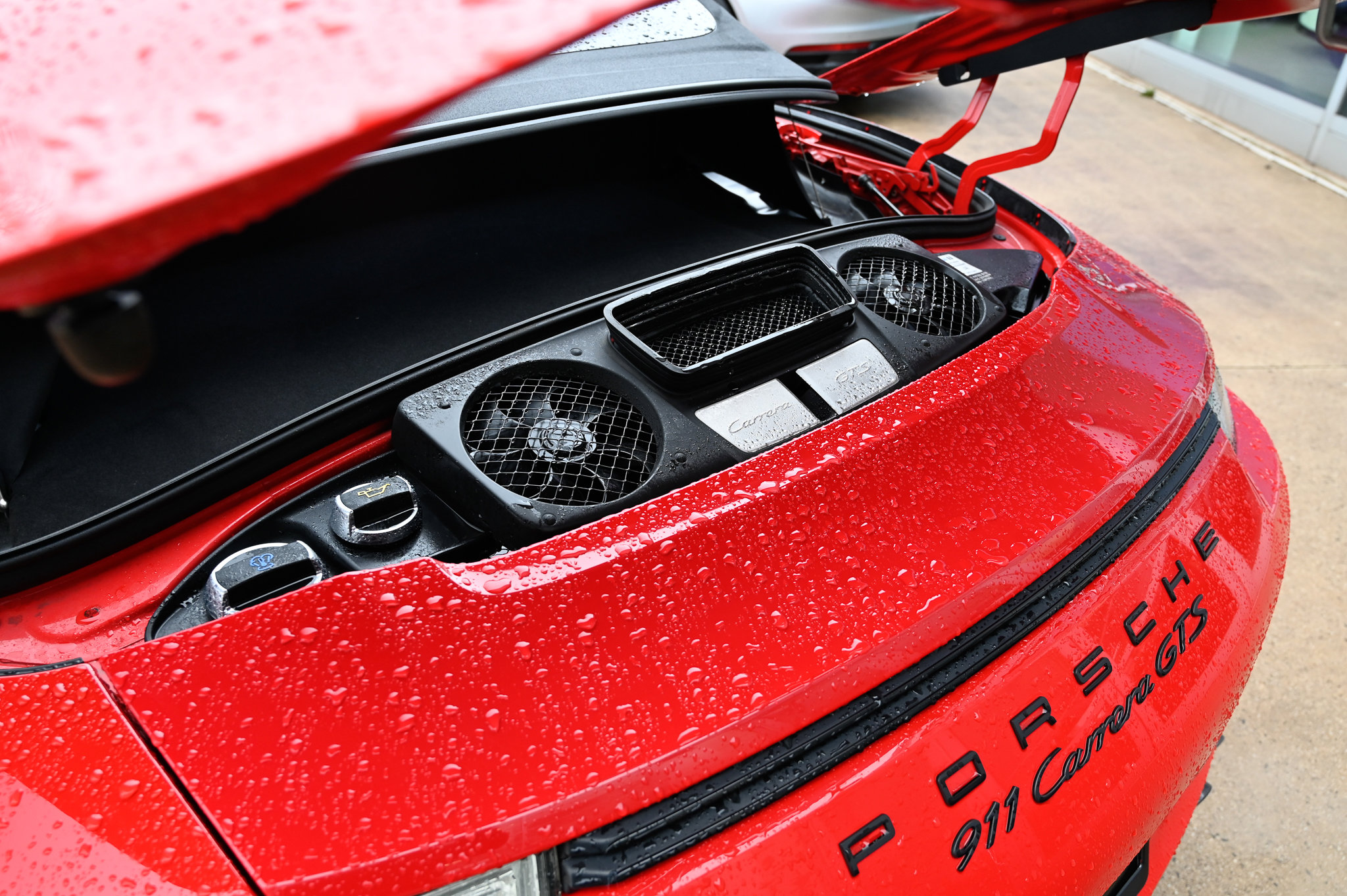 Used 2016 Porsche 911 Carrera GTS RWD image 34