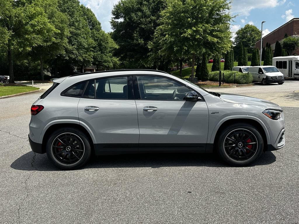 New 2026 Mercedes-Benz GLA 35 AMG 4MATIC image 9