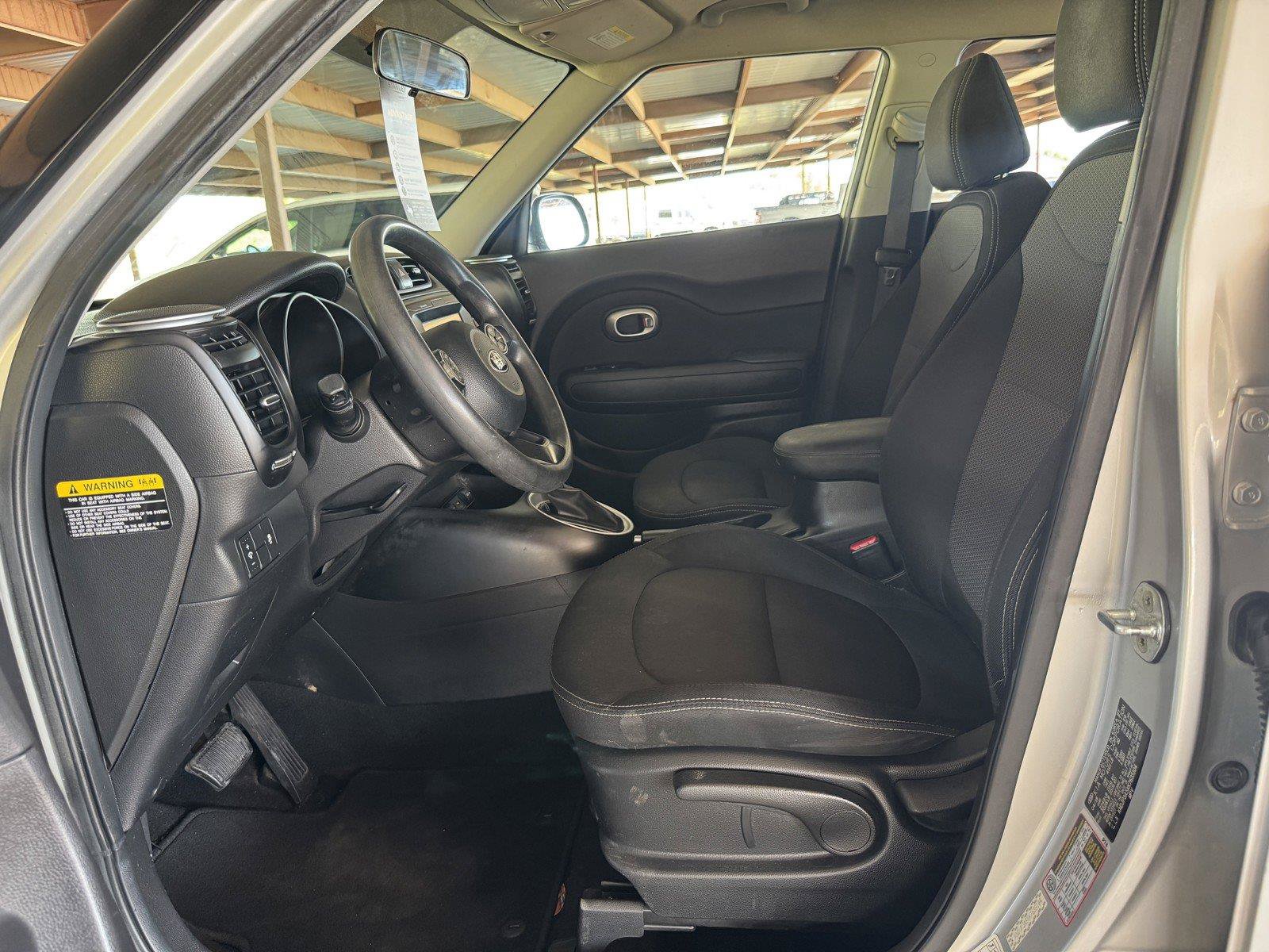 Used 2019 Kia Soul + FWD image 23