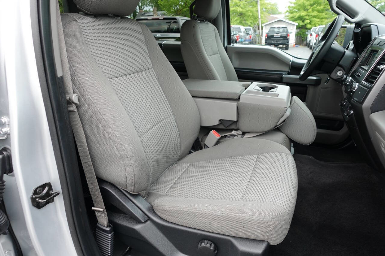 Used 2017 Ford F150 XLT AWD/4WD image 36