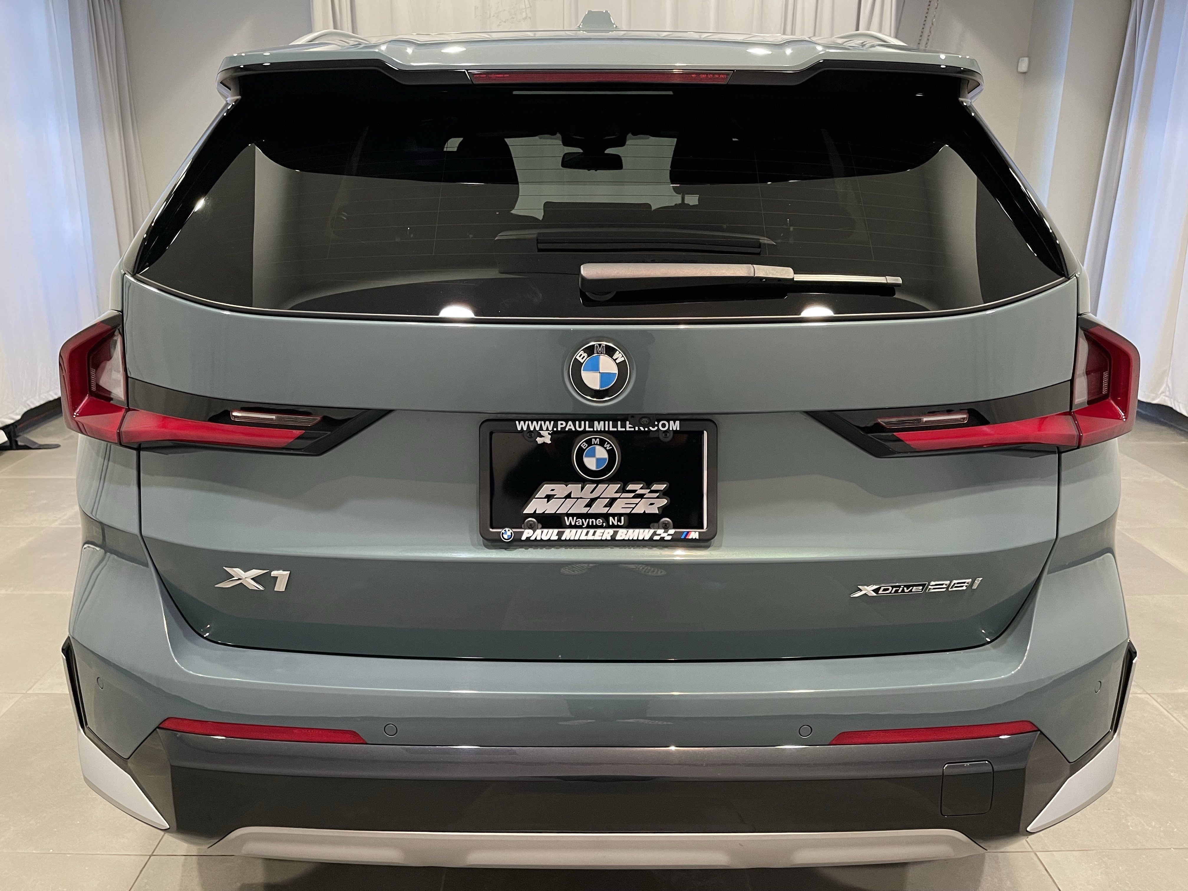 Certified 2023 BMW X1 xDrive28i w/ Convenience Package AWD/4WD image 5