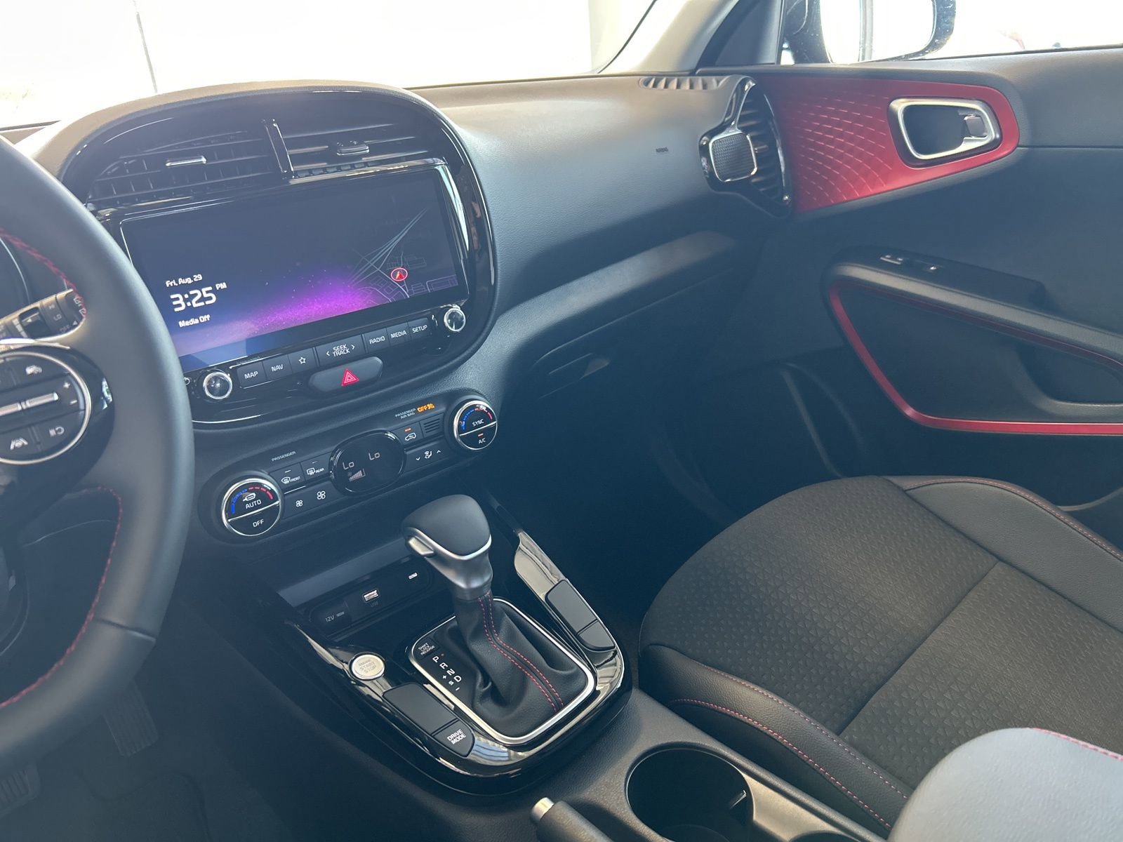 New 2025 Kia Soul GT-Line image 22