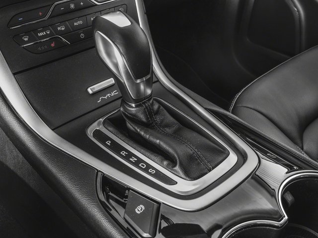 Used 2018 Ford Edge Titanium w/ Technology Package FWD image 14