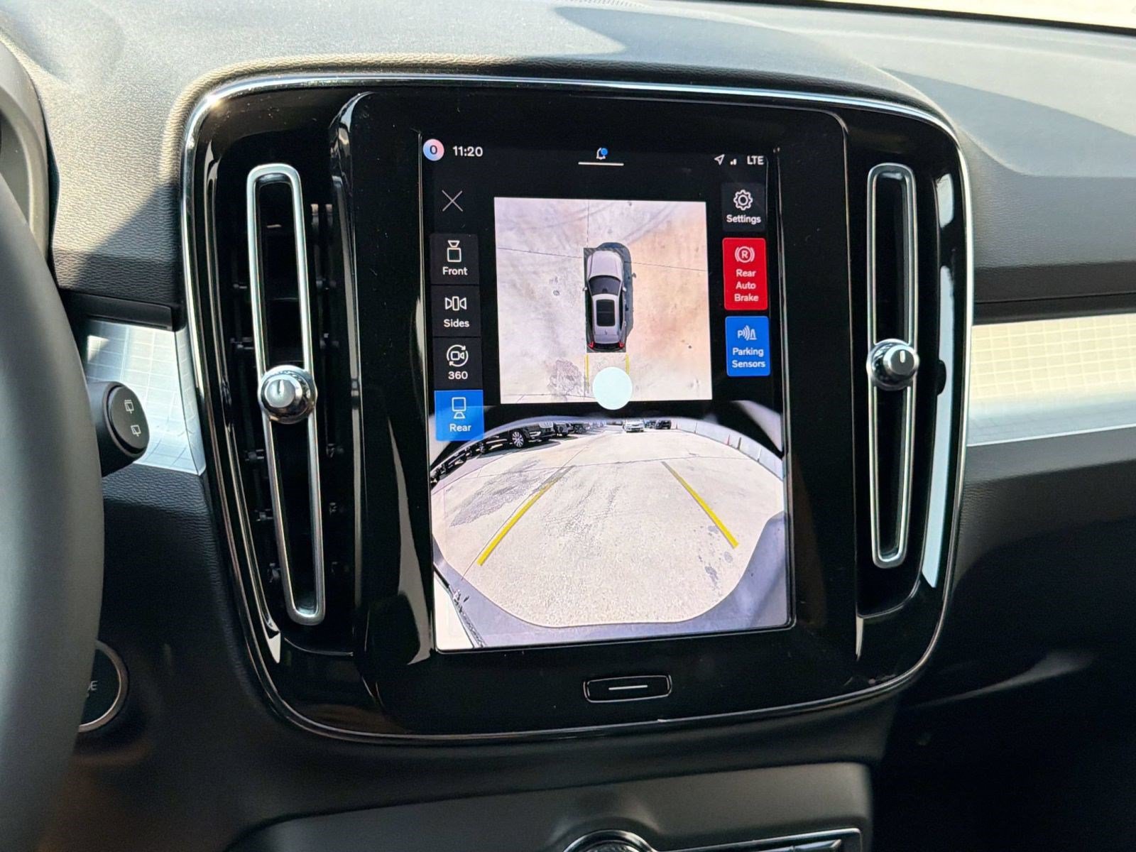 New 2026 Volvo XC40 B5 Ultra w/ Protection Package Premier AWD/4WD image 20