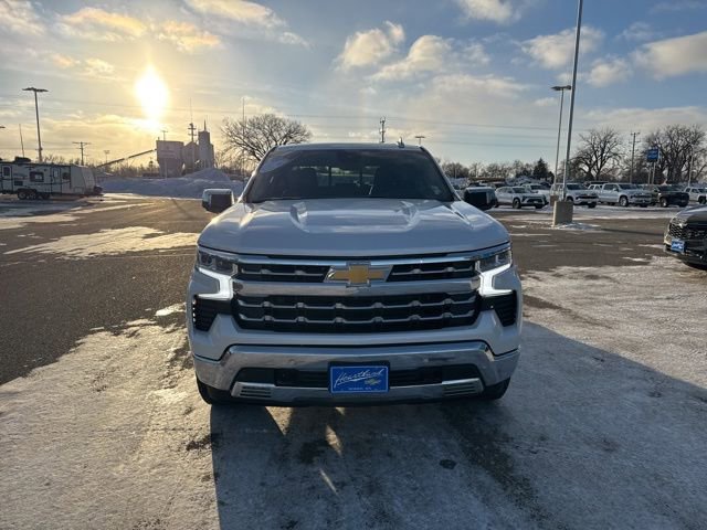 Used 2022 Chevrolet Silverado 1500 LTZ w/ LTZ Premium Package image 2
