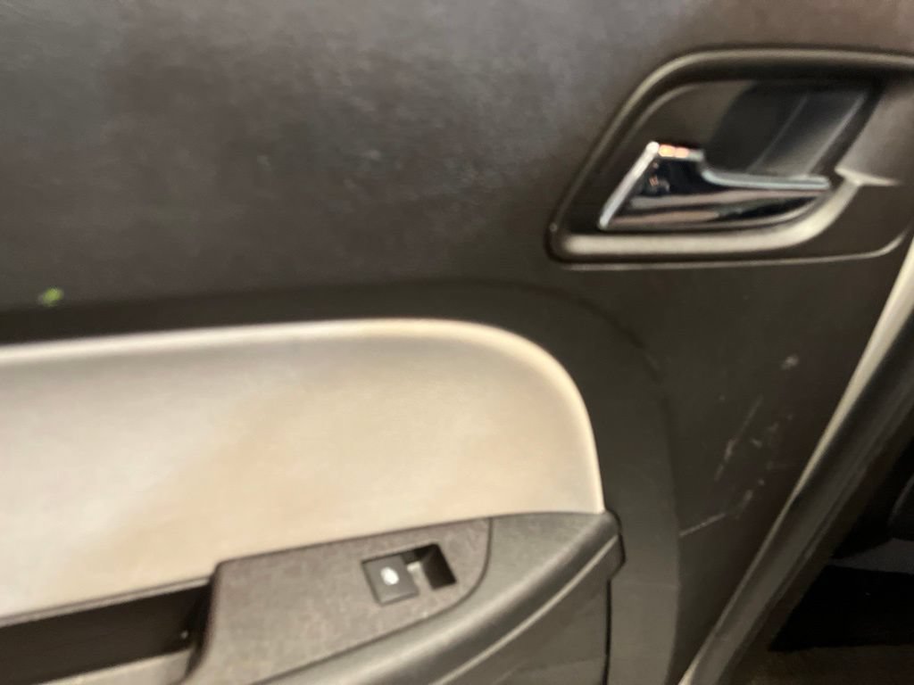 Used 2015 Chevrolet Equinox LT w/ Power Convenience Package FWD image 25
