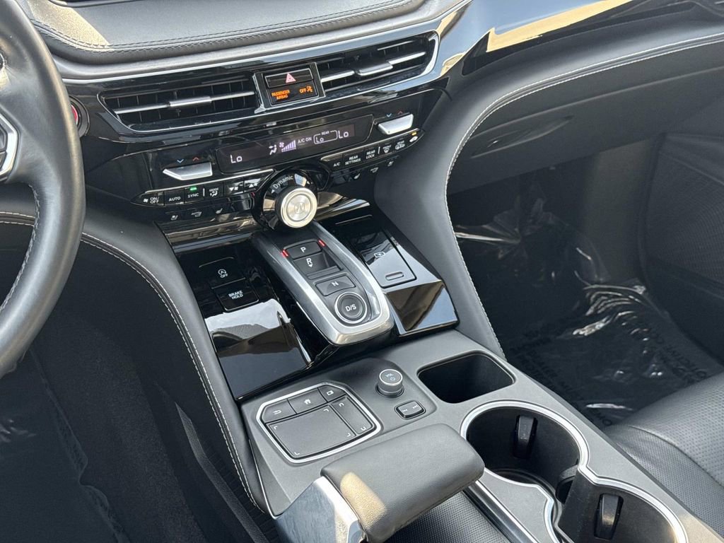 Used 2023 Acura MDX SH-AWD w/ Advance Package image 11