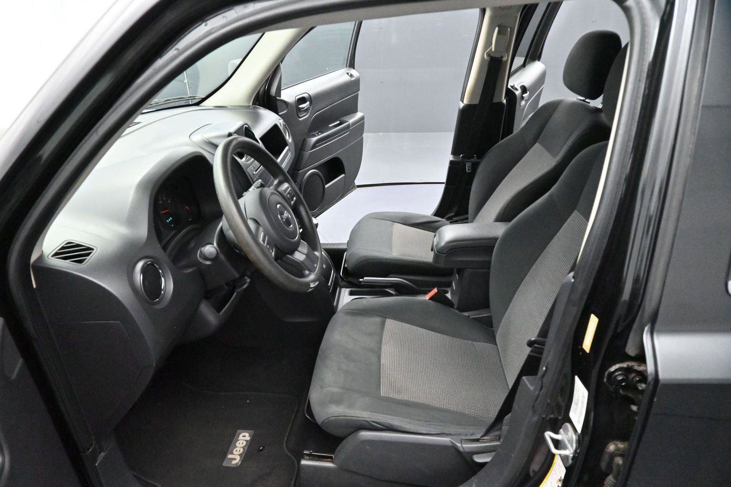 Used 2011 Jeep Patriot Sport w/ PWR Value Group AWD/4WD image 11
