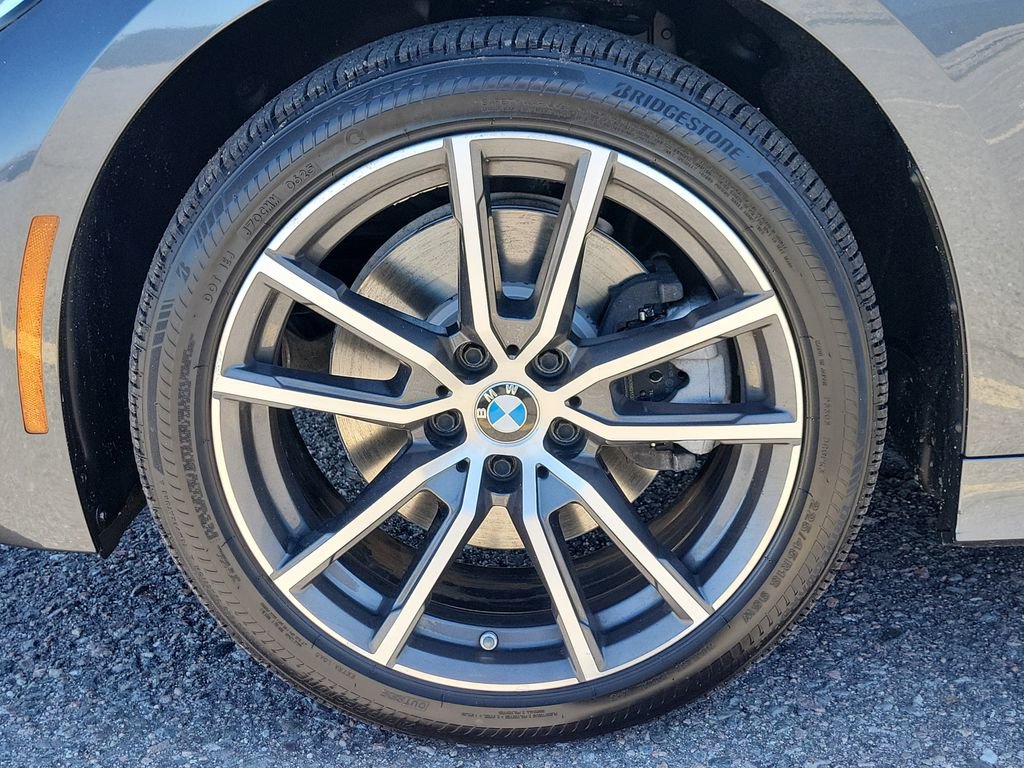 Used 2020 BMW 330i xDrive Sedan w/ Convenience Package image 17