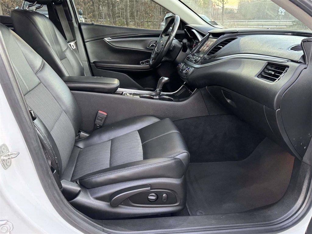 Used 2020 Chevrolet Impala LT w/ LT Convenience Package image 14