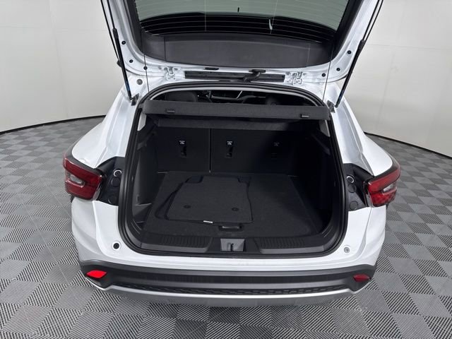 New 2026 Chevrolet Trax LT image 14